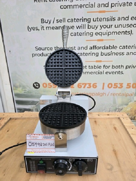 Mini waffle maker