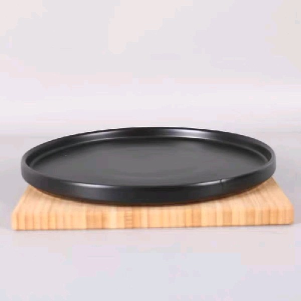 Black Steak Plate