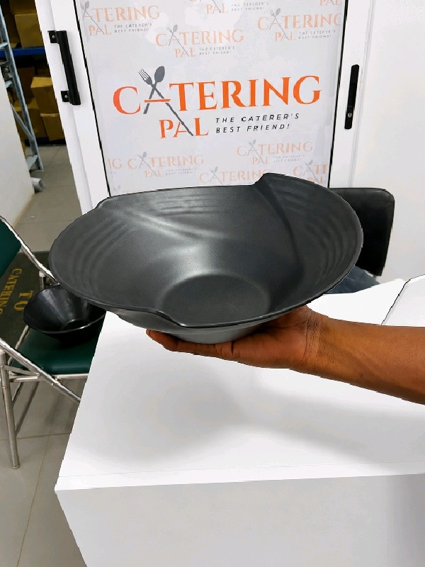 Black fufu bowl
