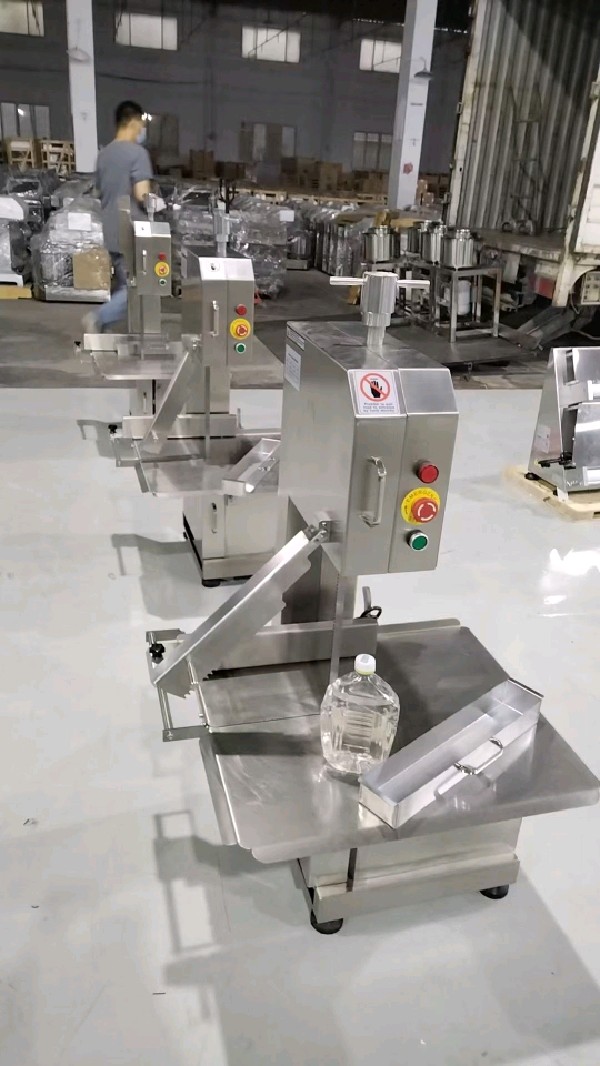 Bone cutting machine Bone cutting machine