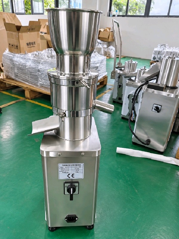 commercial slow juicer (metallic) commercial slow juicer (metallic)
