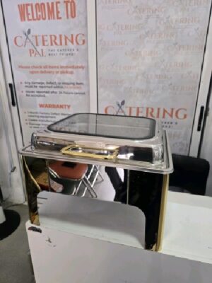 27aef3da-8e76-417a-8979-4680cf880d33.jpeg Silver and Gold square Dish