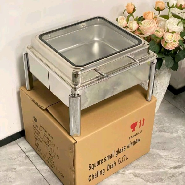 Firm leg square silver dish