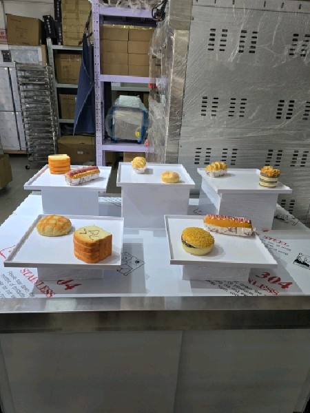 Acrylic Food Riser