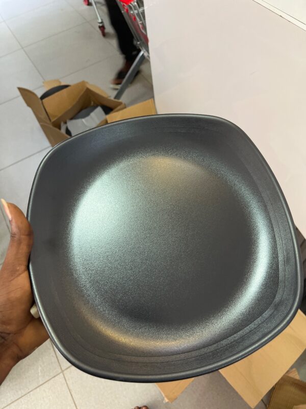 Square black plate