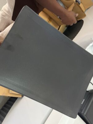 Rectangular black line plate